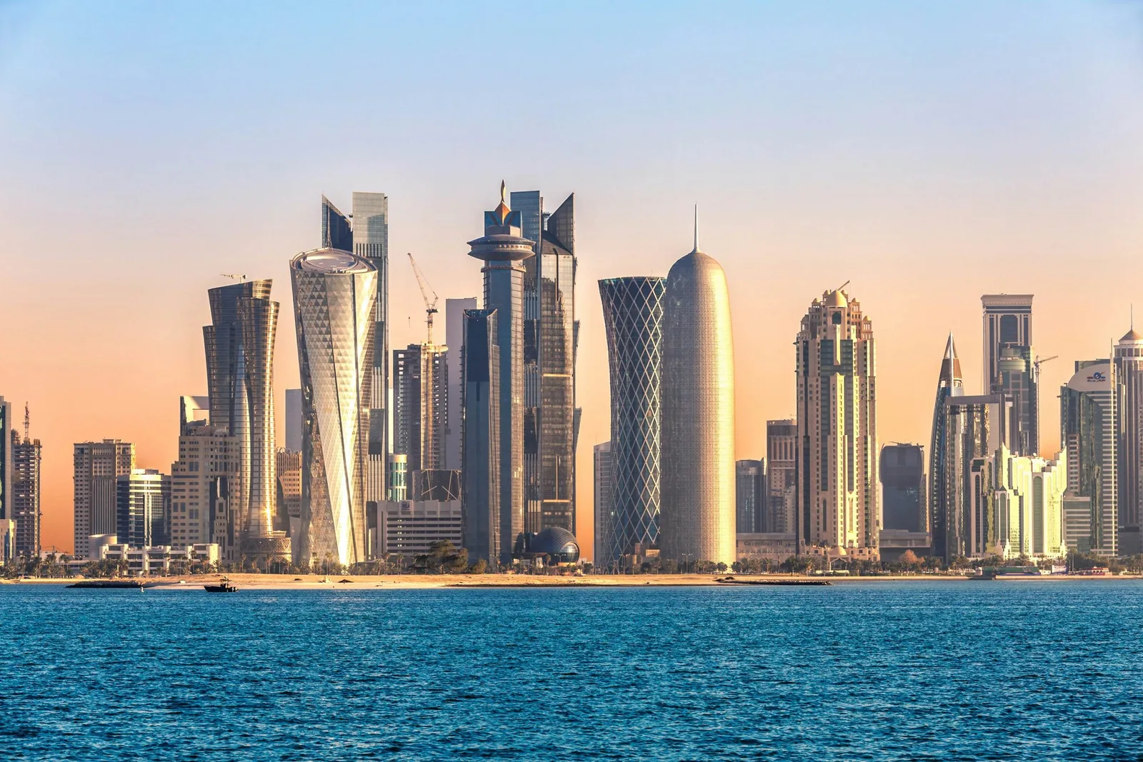 أفضل ساعات السعادة في الدوحة 2025