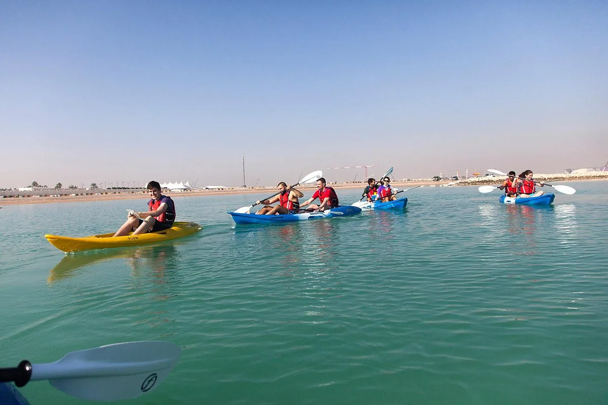 أفضل رحلات الكاياك والتجديف في قطر