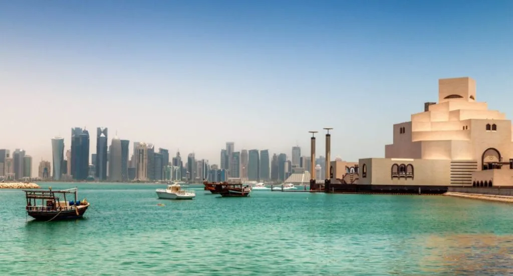 تحتوي هذه الصورة على سمة alt فارغة؛ اسم الملف هو Qatar-e1634207159250-1170x630.jpg.optimal-1024x551.jpg