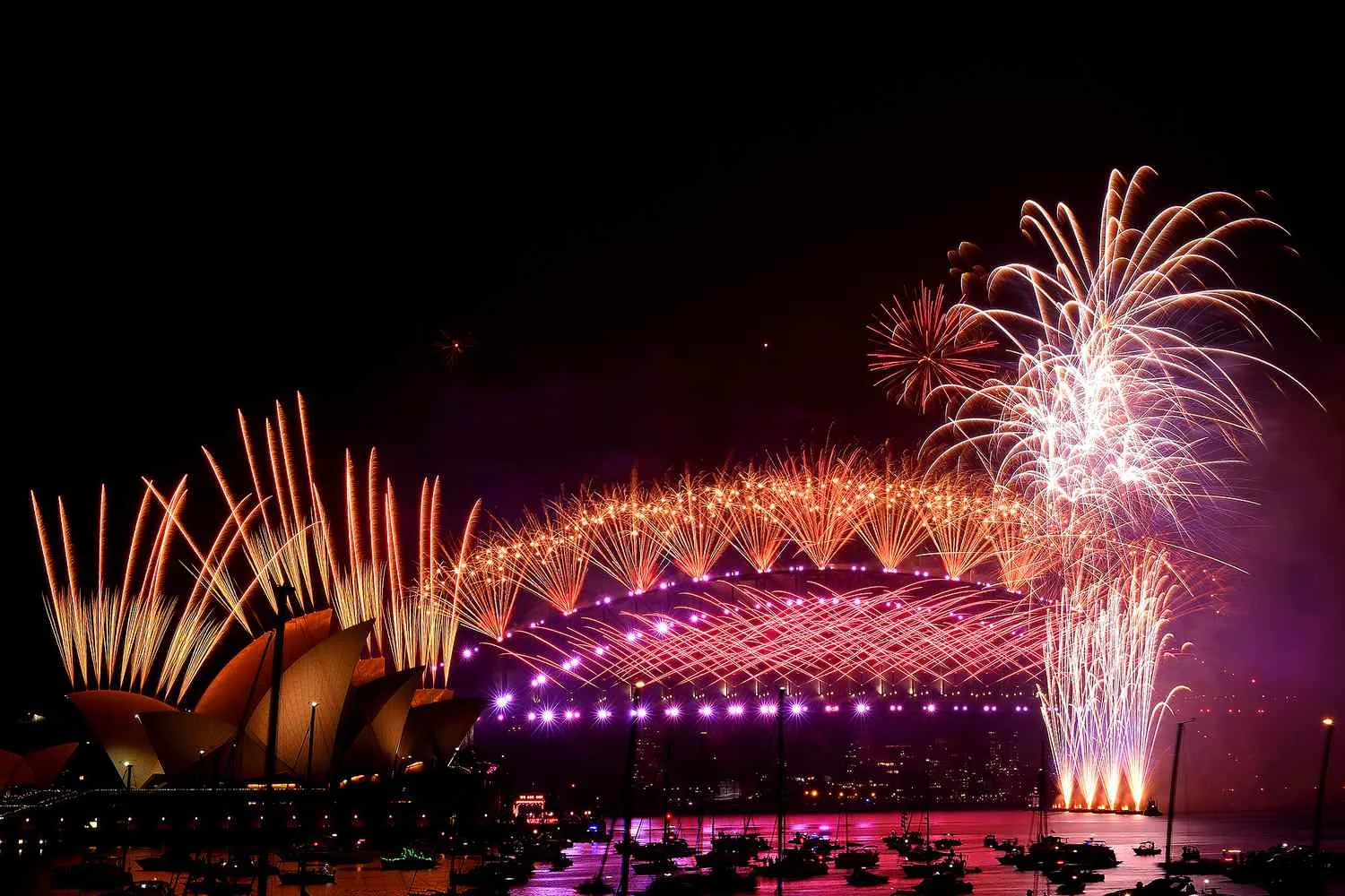 أماكن حفلات رأس السنة في قطر 2024 والمواعيد