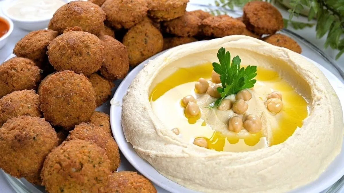 أفضل مطعم حمص وفلافل في الدوحة