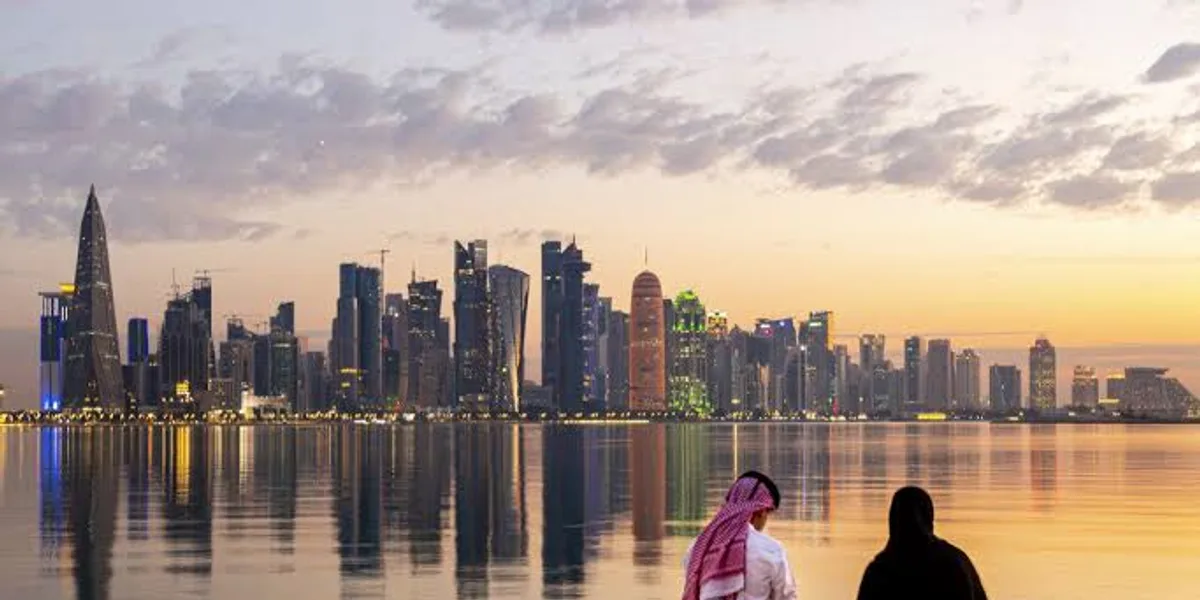كم تحتاج شهريا للعيش في قطر؟
