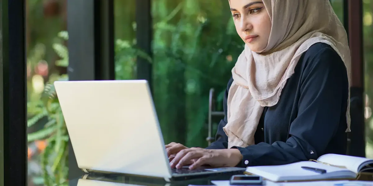 كم متوسط الرواتب في قطر؟