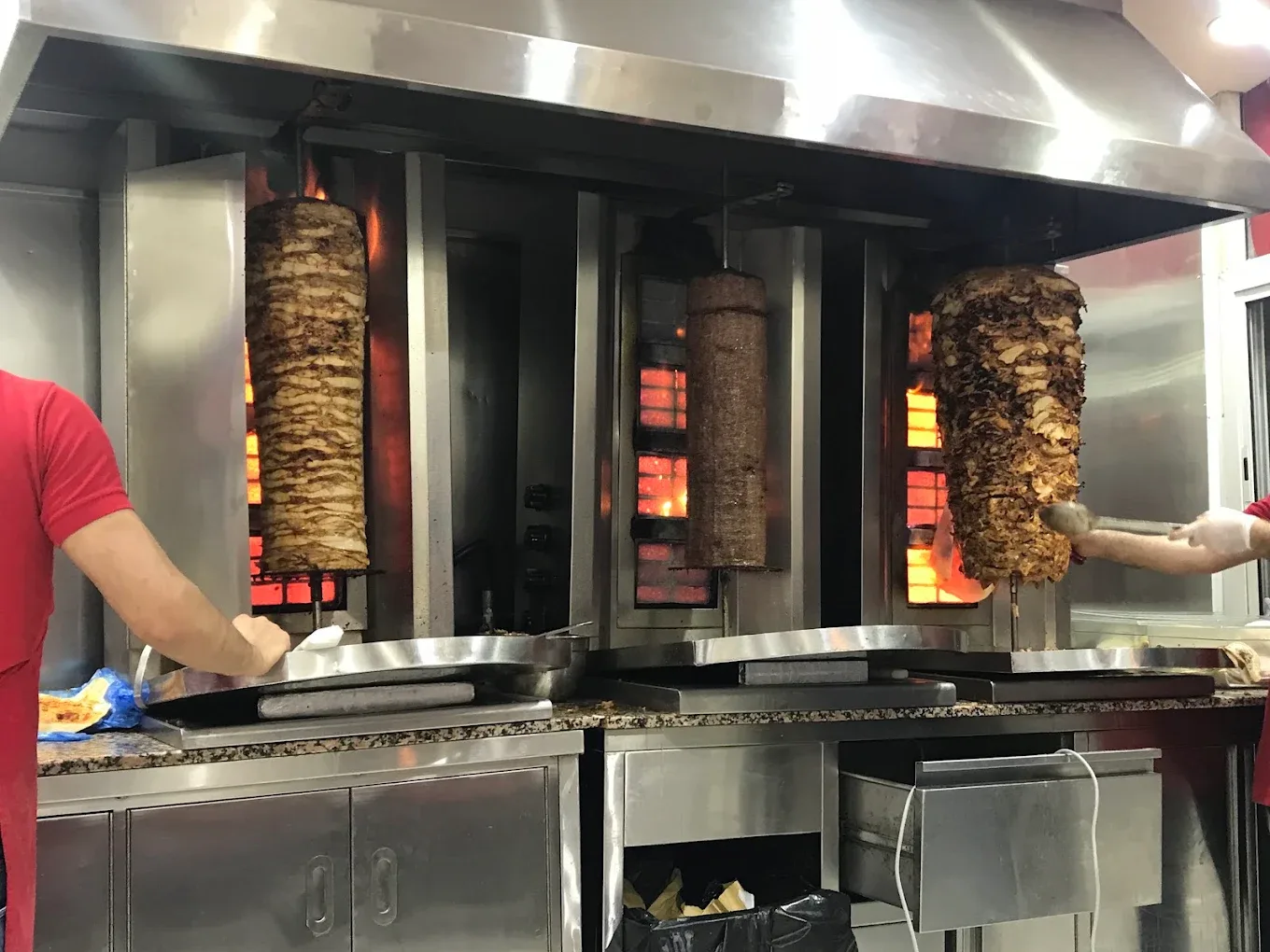 مشاوي العربي (Al Arabi Grills)