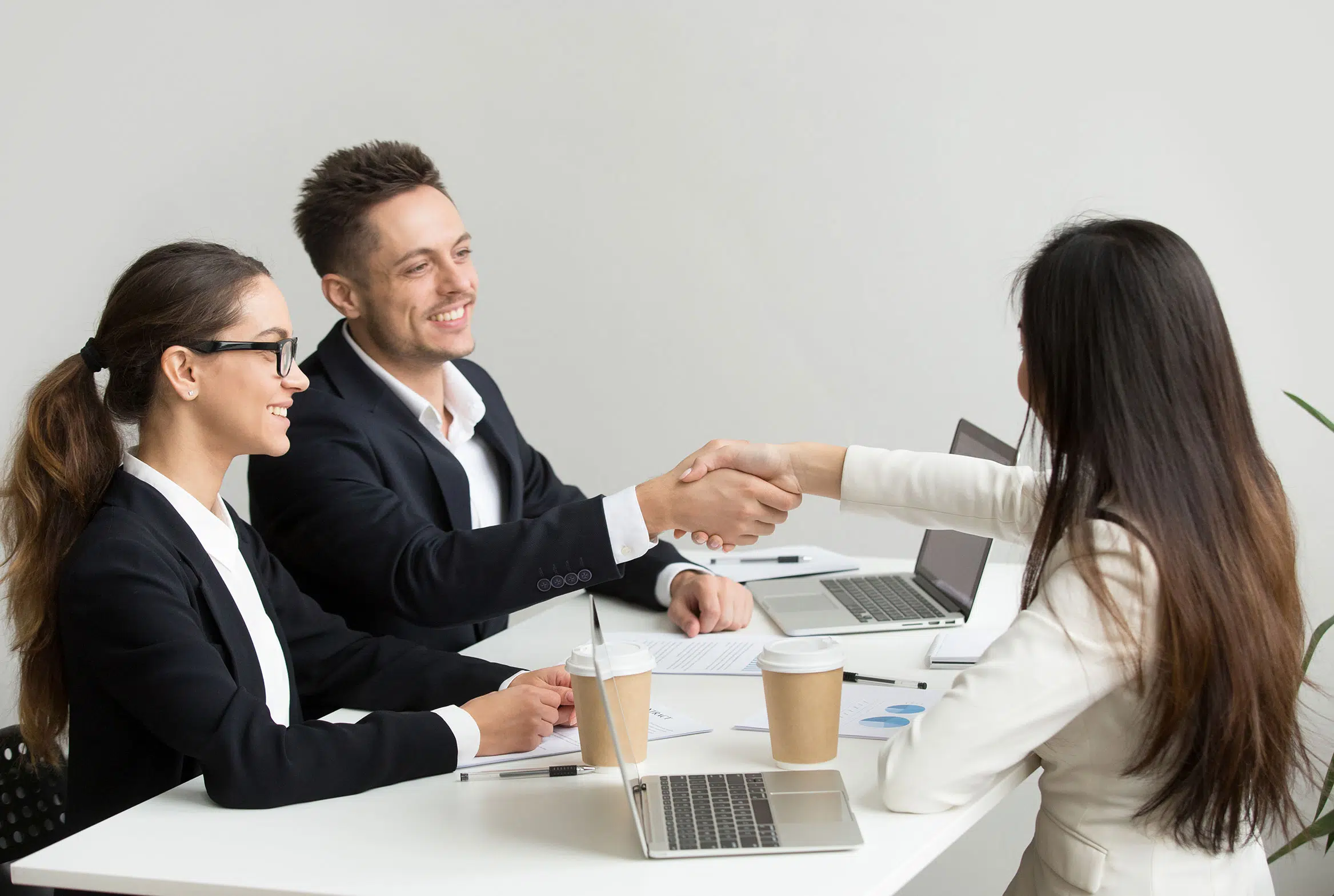 علامات نجاح مقابلة العمل المجتازة 2