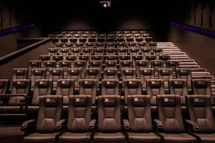 Reel Cinema Paragon 755