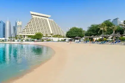 sheraton grand doha resort private beach sheDOHSIbh