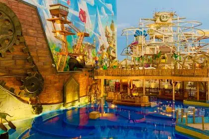 angry birds world hm01