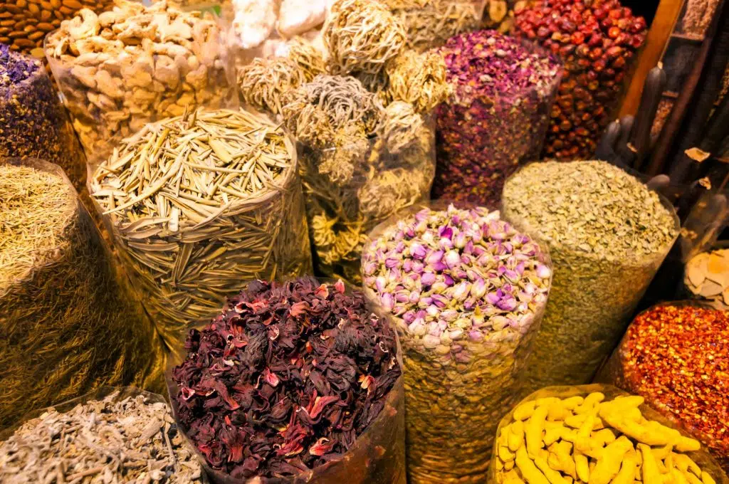 dubai creek district deira with different baskets T5724AM e1618047334219