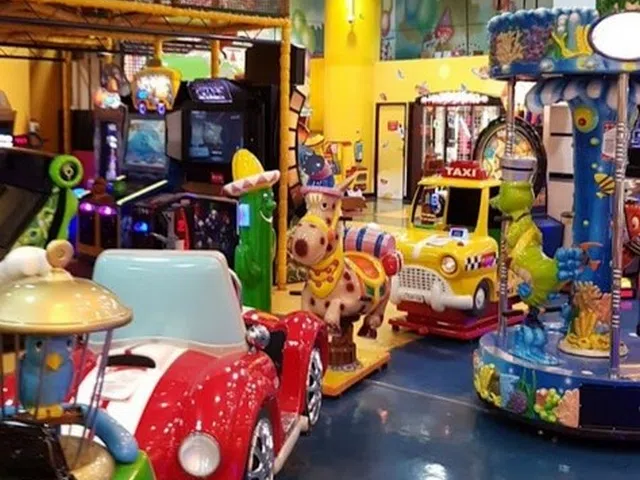 Al Asmakh Mall Doha 5