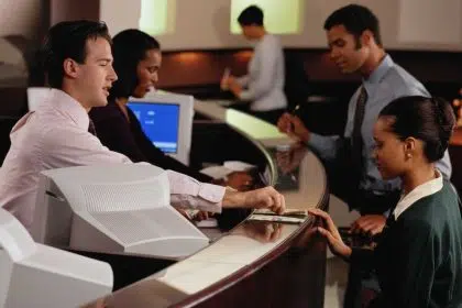 Customer Service Training for Your Bank 4.5.21 1920x1080 1