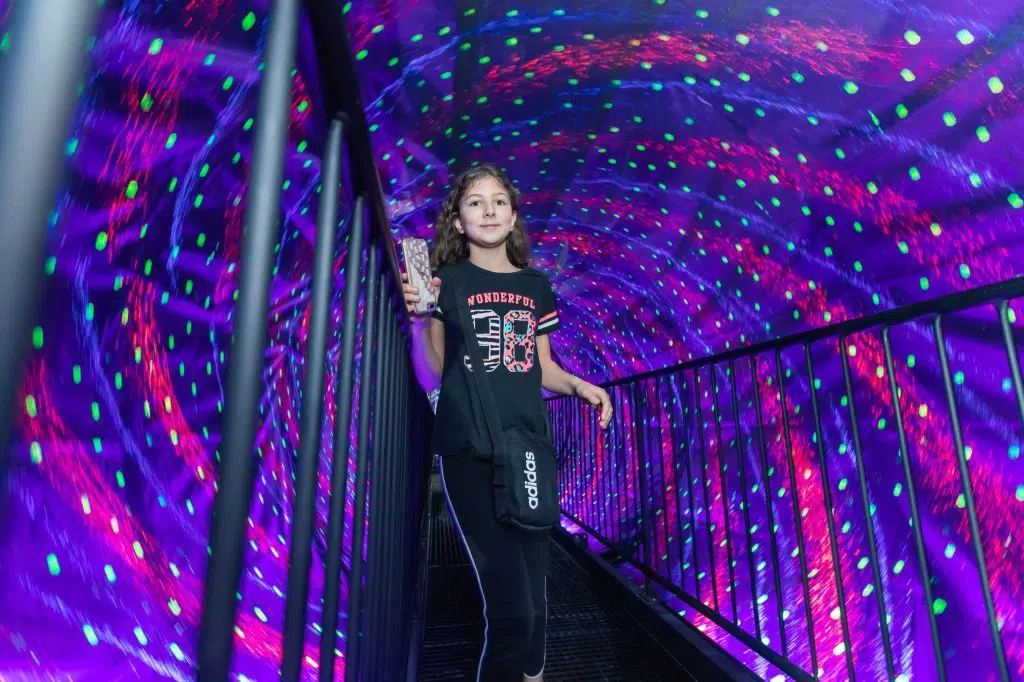 museum of illusions vortex tunnel kid