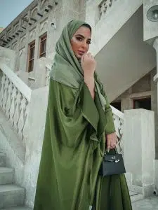 lady u 225x300 1