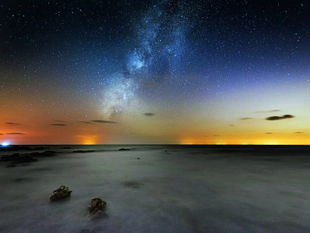 Galaxy landscape 1024x768 1