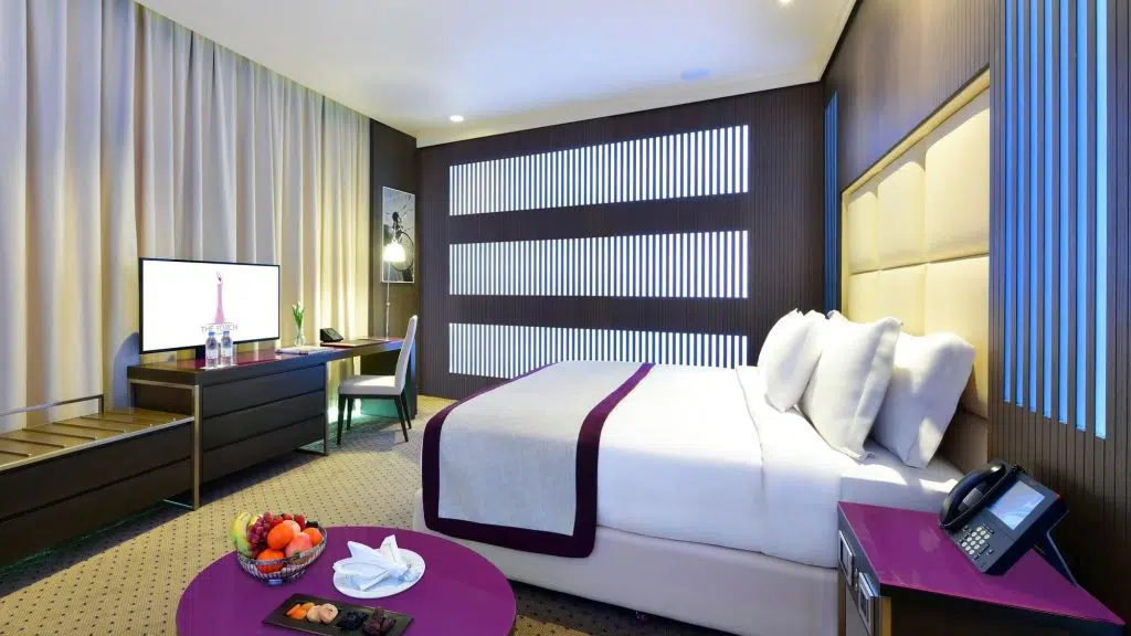 deluxe room wide