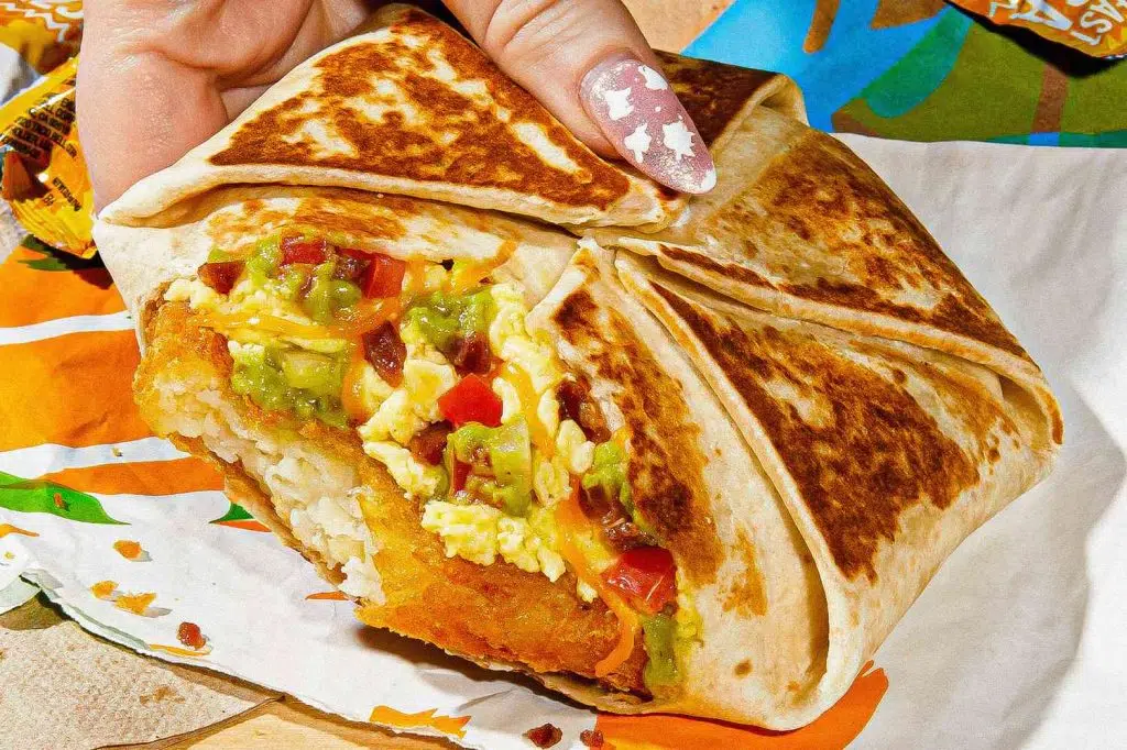 taco bell new crunchwrap 041323 ef1c127f27ad43a48bdbea43eea0ccc3
