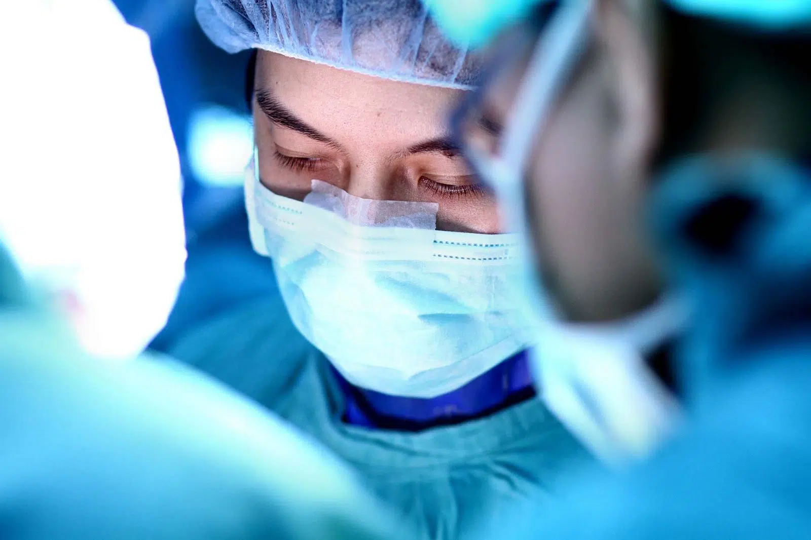 Surgeon Doctor in qatar
