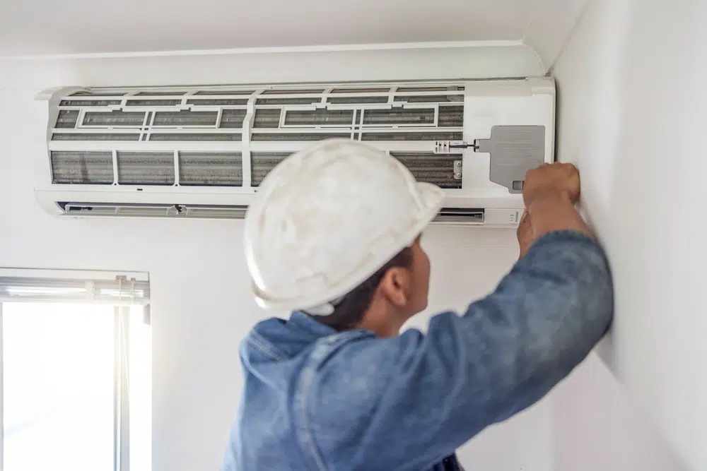 ac repair qatar shutterstock 2264800153