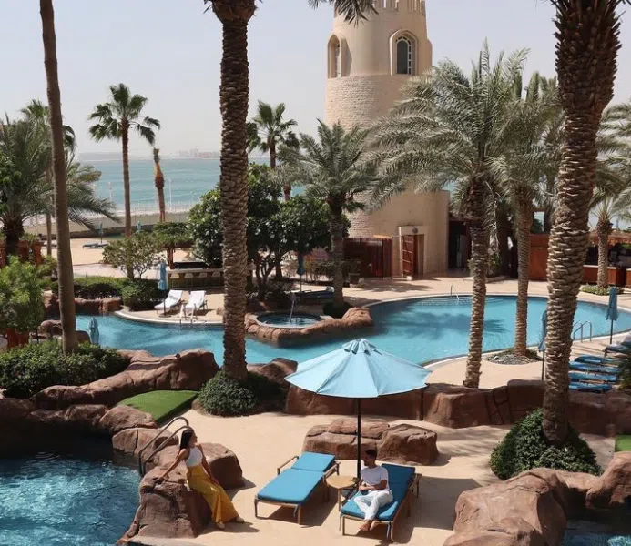 10 Of The Best Pool Days in Doha 693x600 2