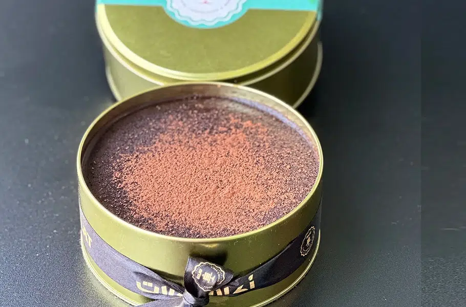 Eclat dream tin layered torte cakes shops doha