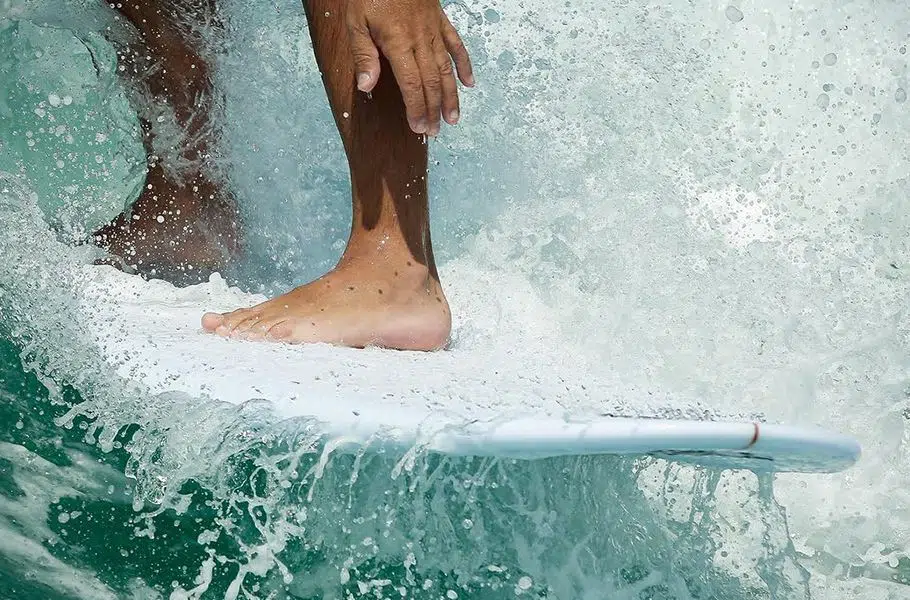 codewake kitesurfing lessons watersport qatar