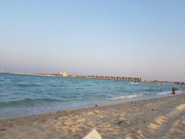 Al Ghariya Beach Qatar 4